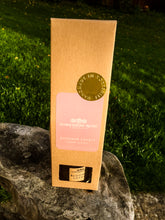Load image into Gallery viewer, Yorkshire Rose Reed Diffuser