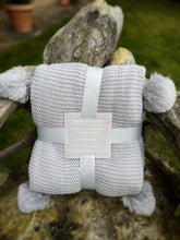 Load image into Gallery viewer, Chunky Hand Knit Pom Pom Throw