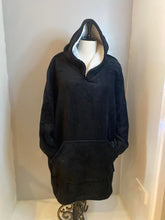 Load image into Gallery viewer, Black Fleecy Hooded Blanket