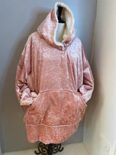 Load image into Gallery viewer, Pink Velvet Fleecy Hooded Blanket