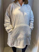 Load image into Gallery viewer, Silver Grey Fleecy Hooded Blanket
