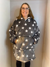 Load image into Gallery viewer, Charcoal with Stars Fleecy Hooded Blanket