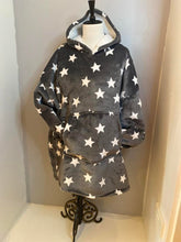 Load image into Gallery viewer, Charcoal with Stars Fleecy Hooded Blanket
