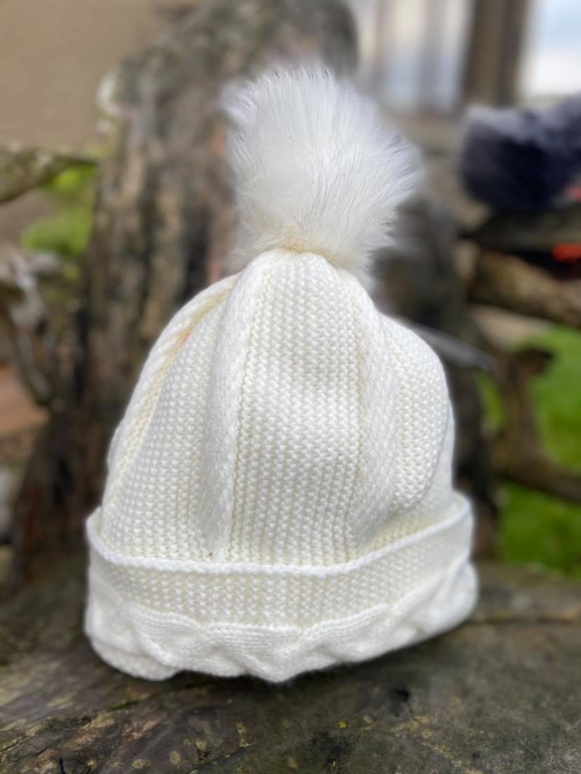 Cable Knitted Hats With PomPom