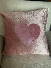 Load image into Gallery viewer, Pink Velvet Cushions With Heart Detail

